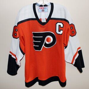 vintage CCM Maska Philadelphia Flyers #88 Eric Lindros NHL captain jersey Mens M